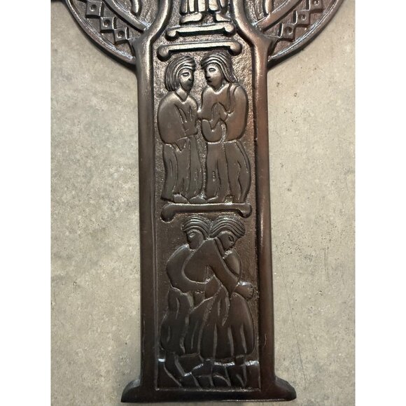 Celtic Knot Design Bronze Decorative Wall Cross With Intricate Religious Engravi - Picture 4 of 7